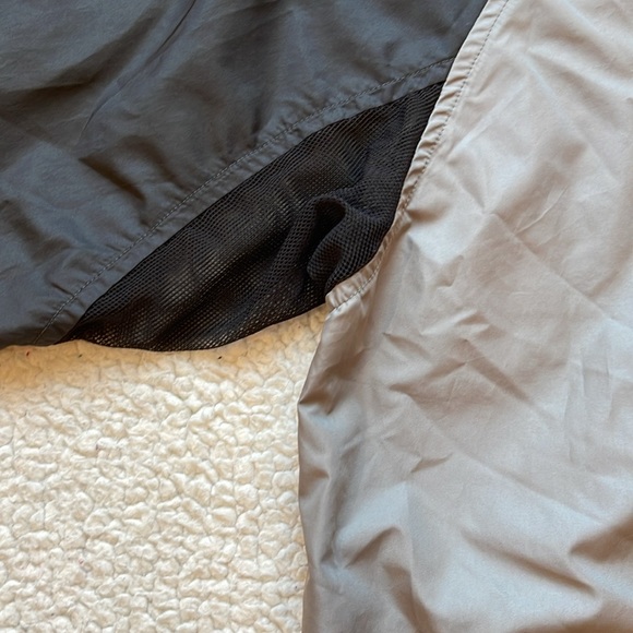 Vintage 90s Nike ACG Lightweight Embroidered Windbreaker - Picture 13 of 13